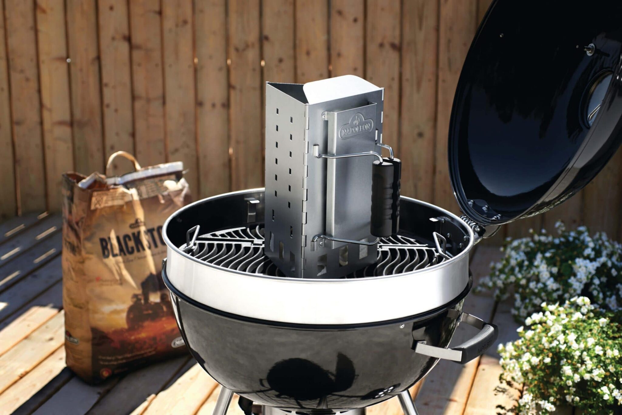 Napoleon PRO22K-LEG-2 Charcoal Kettle Grill